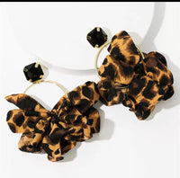 Leopard Print Drop Earrings w/wrap bracelet